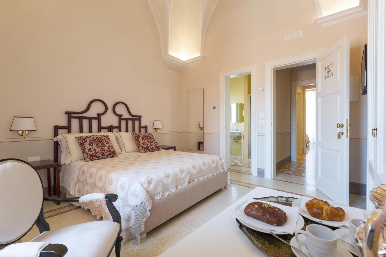Palazzo Fasti Bed & Breakfast Casarano Exterior photo
